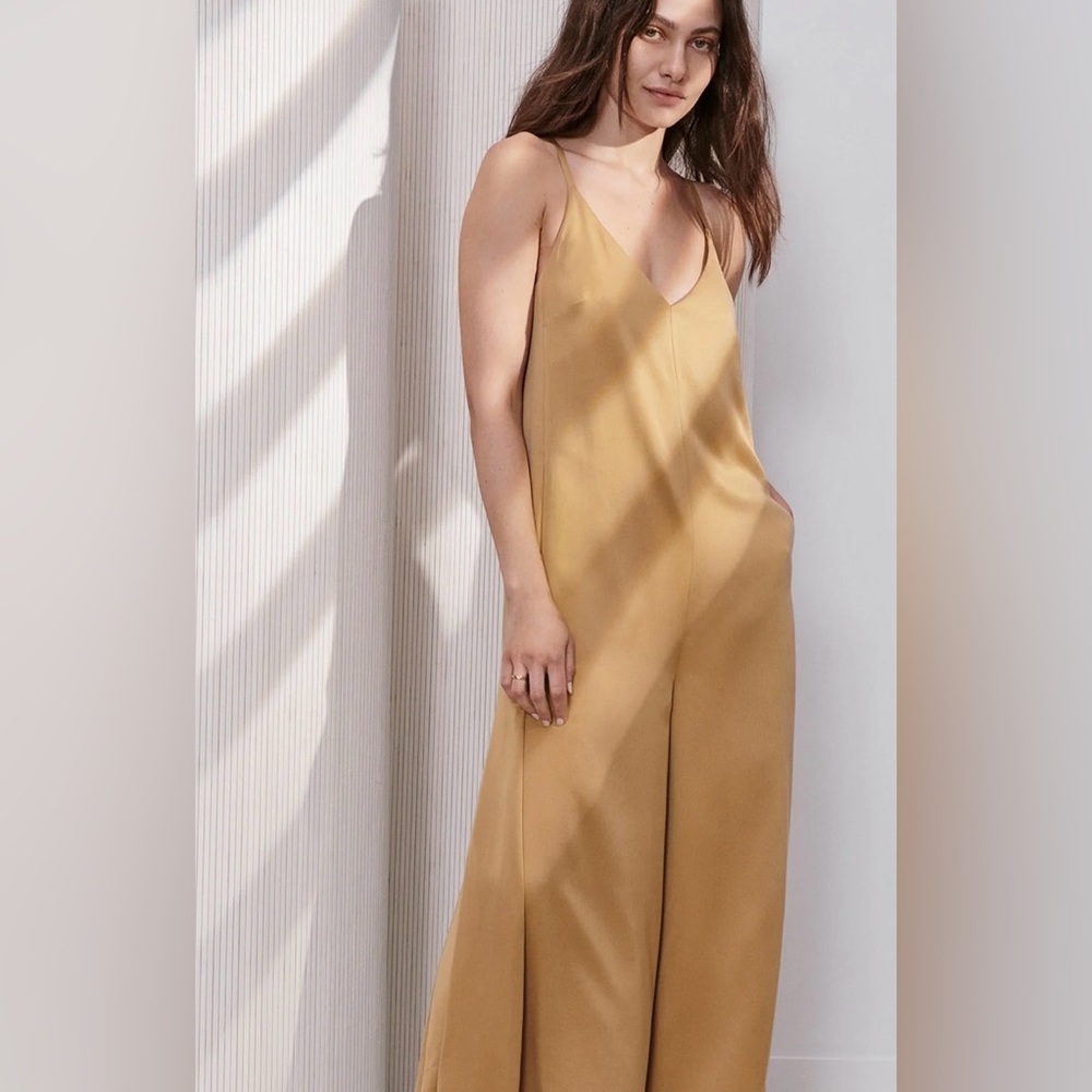 LUNYA Washable Silk Elastic Strap Jumpsuit SIZE SMALL with pockets